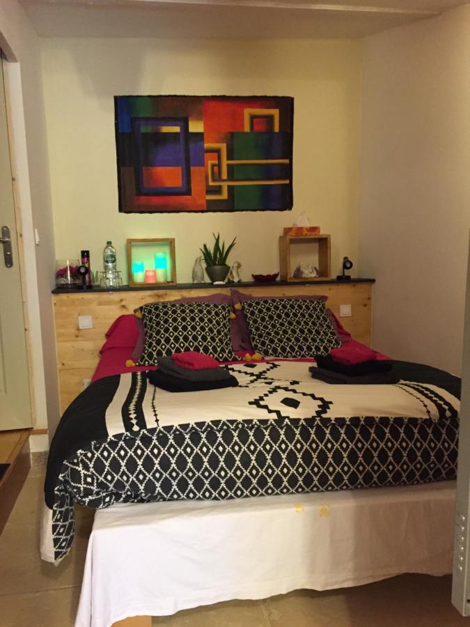 Dependance Privee - Halte Route Apartment Le Thor Exterior foto
