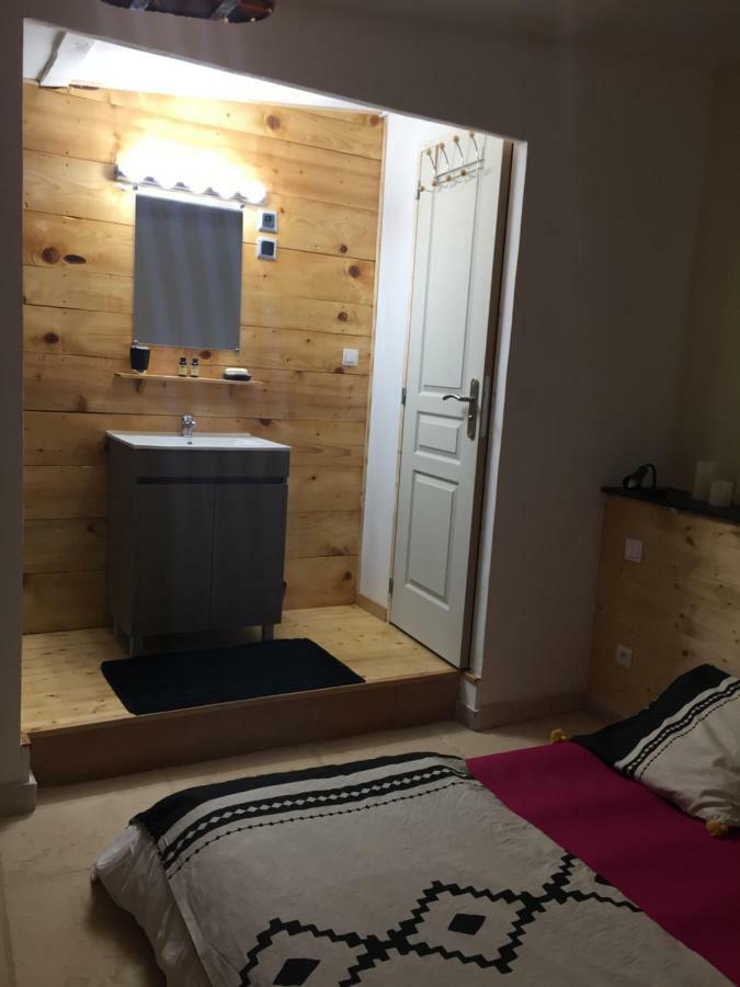 Dependance Privee - Halte Route Apartment Le Thor Exterior foto